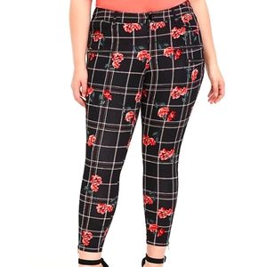 Torrid Ponte ankle skinny